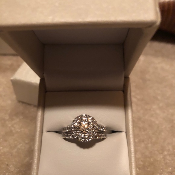 14k WG 1.78ct Lab Diamond Wedding Ring Set - Picture 2 of 6